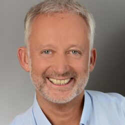 Dieter R Fuchs