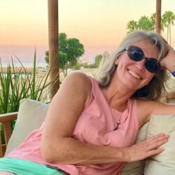 Elke in Kreta im Sonnenschein