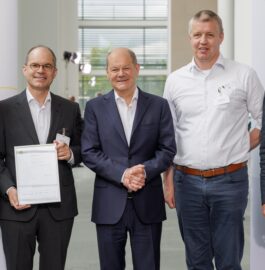Martin Reents und Ex-Bundeskanzler Olaf Scholz