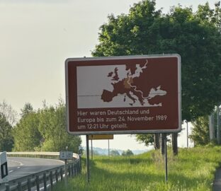 Tafel der Zonengrenze